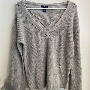 GAP gray sweater